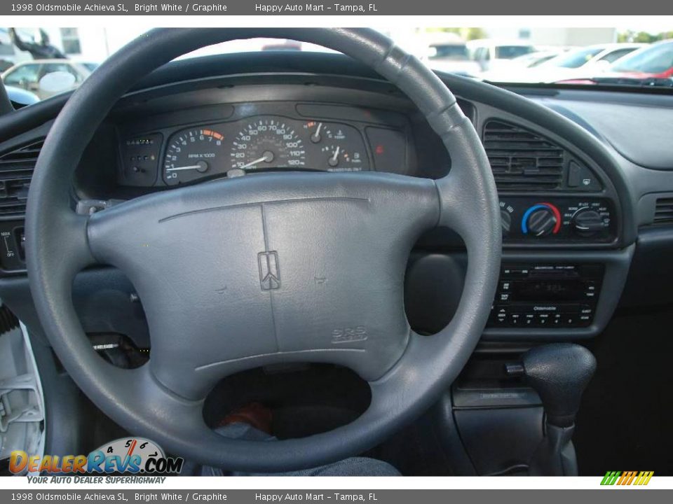 1998 Oldsmobile Achieva SL Bright White / Graphite Photo #13