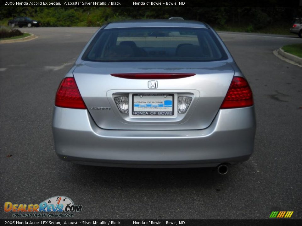 2006 Honda Accord EX Sedan Alabaster Silver Metallic / Black Photo #4
