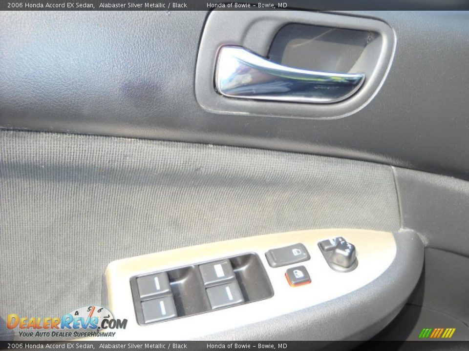 2006 Honda Accord EX Sedan Alabaster Silver Metallic / Black Photo #16