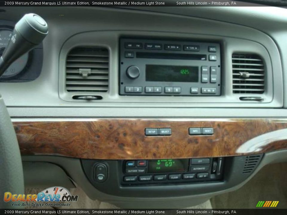 2009 Mercury Grand Marquis LS Ultimate Edition Smokestone Metallic / Medium Light Stone Photo #13