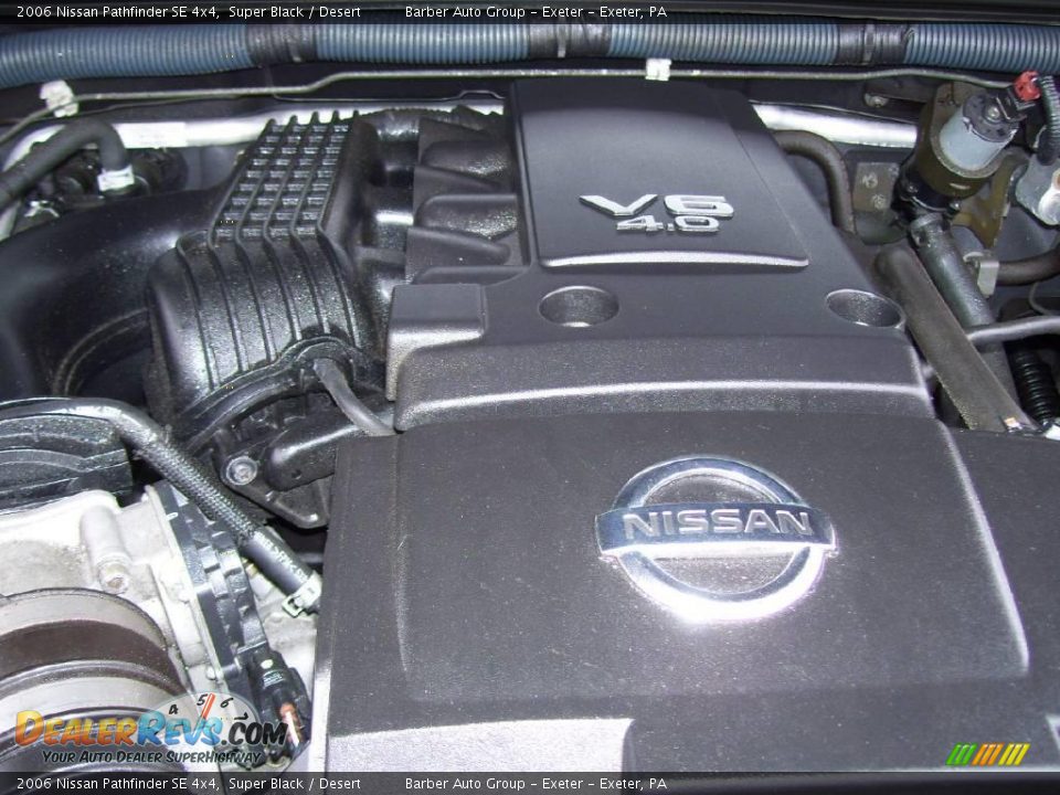 2006 Nissan Pathfinder SE 4x4 Super Black / Desert Photo #8