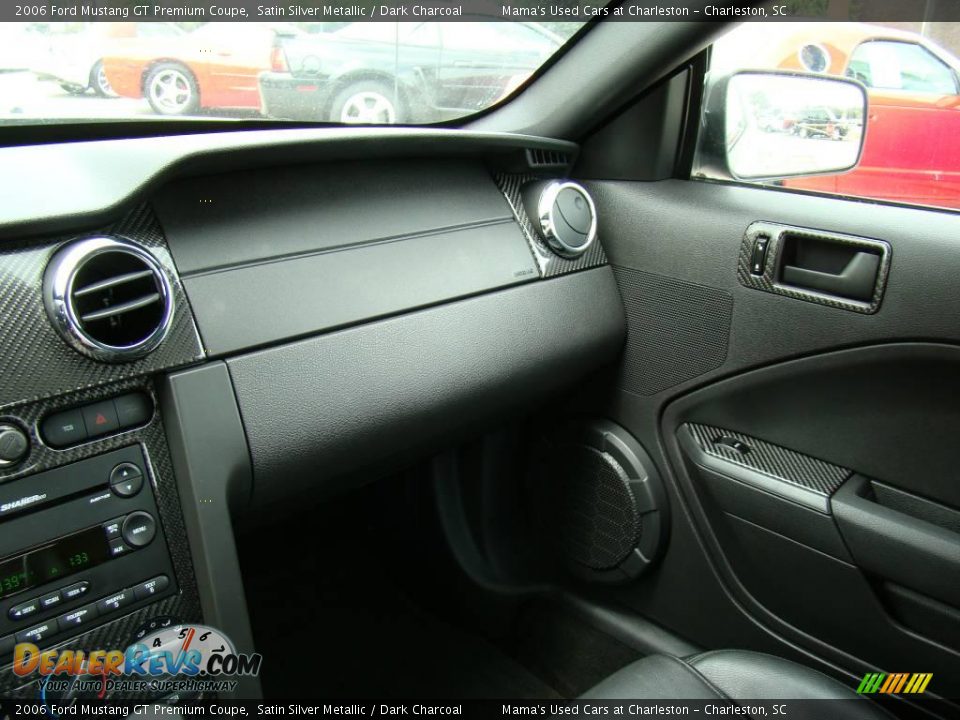 2006 Ford Mustang GT Premium Coupe Satin Silver Metallic / Dark Charcoal Photo #12