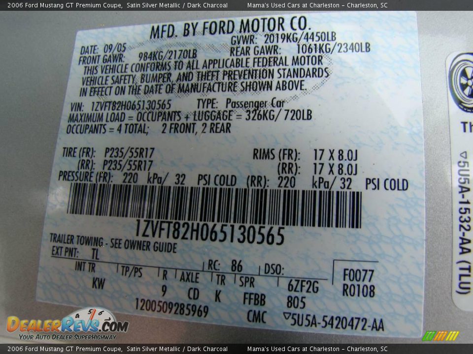 2006 Ford Mustang GT Premium Coupe Satin Silver Metallic / Dark Charcoal Photo #17