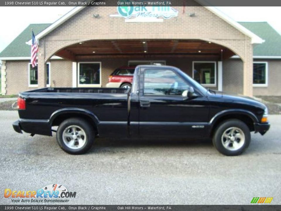 1998 Chevrolet S10 LS Regular Cab Onyx Black / Graphite Photo #1