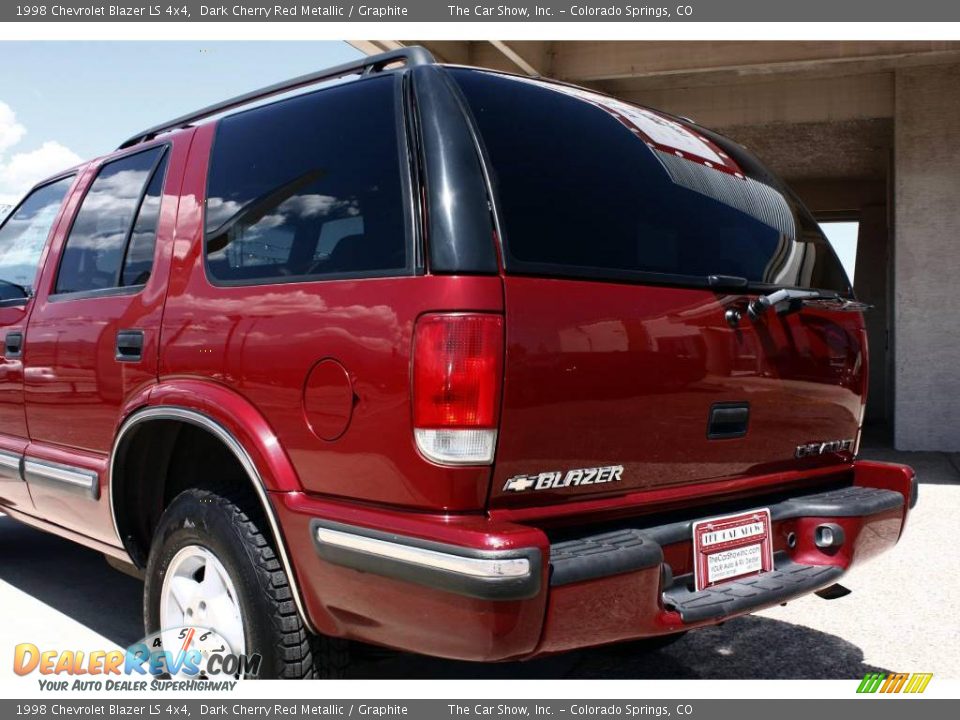 1998 Chevrolet Blazer LS 4x4 Dark Cherry Red Metallic / Graphite Photo #18