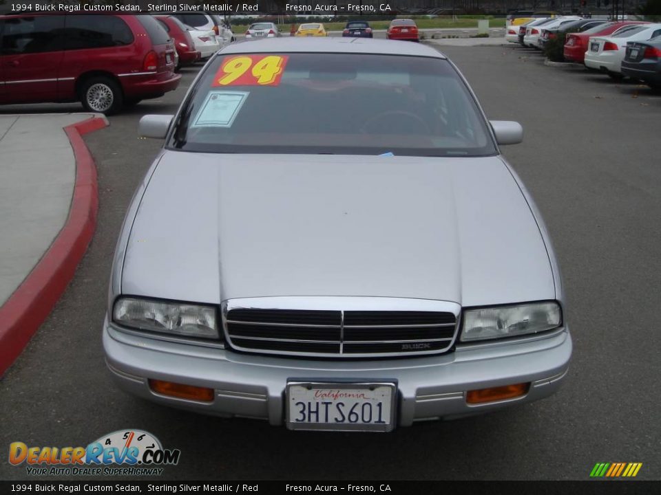 1994 Buick Regal Custom Sedan Sterling Silver Metallic / Red Photo #2