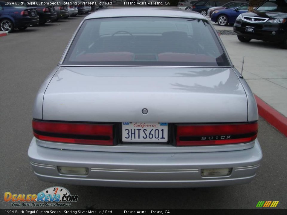 1994 Buick Regal Custom Sedan Sterling Silver Metallic / Red Photo #5