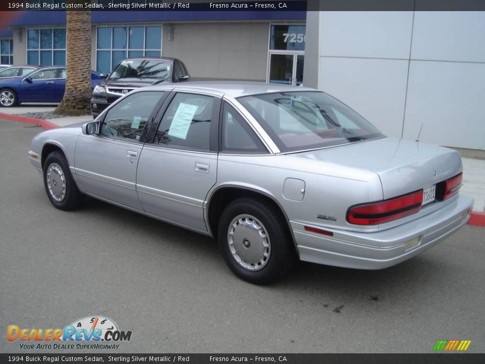 1994 Buick Regal Custom Sedan Sterling Silver Metallic / Red Photo #6