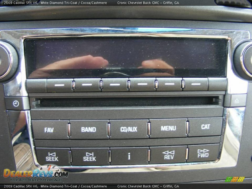 2009 Cadillac SRX V6 White Diamond Tri-Coat / Cocoa/Cashmere Photo #23
