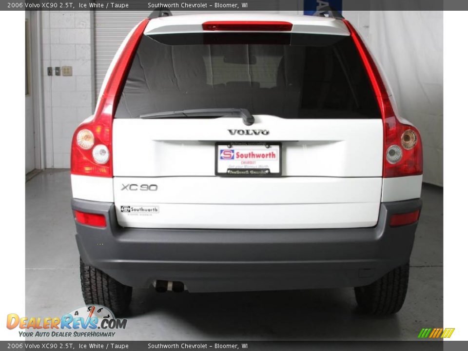 2006 Volvo XC90 2.5T Ice White / Taupe Photo #3