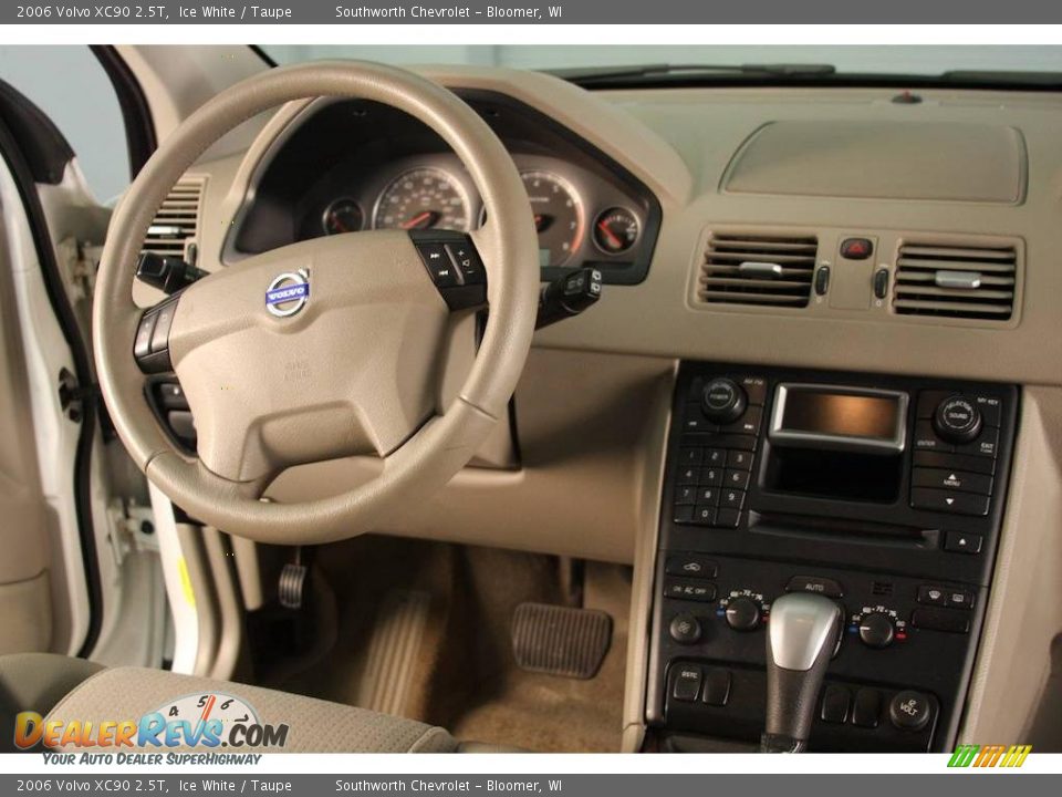 2006 Volvo XC90 2.5T Ice White / Taupe Photo #6