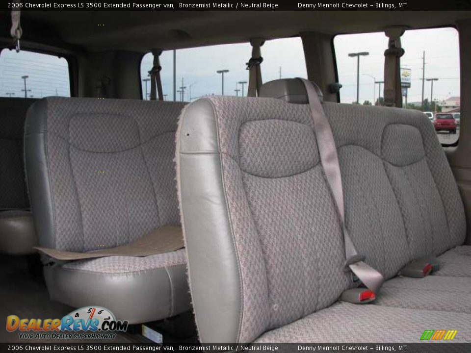 2006 Chevrolet Express LS 3500 Extended Passenger van Bronzemist Metallic / Neutral Beige Photo #7