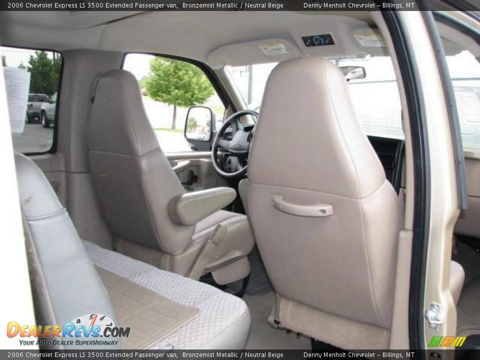 2006 Chevrolet Express LS 3500 Extended Passenger van Bronzemist Metallic / Neutral Beige Photo #13