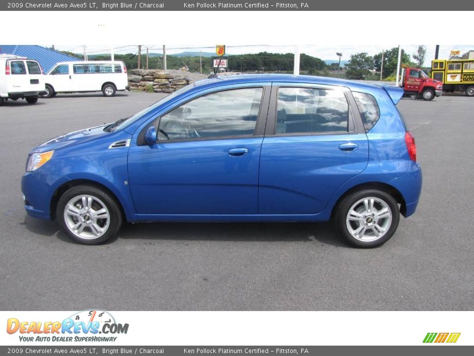2009 Chevrolet Aveo Aveo5 LT Bright Blue / Charcoal Photo #1