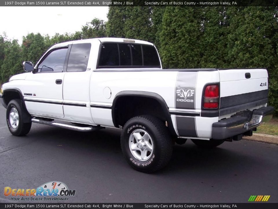 1997 Dodge Ram 1500 Laramie SLT Extended Cab 4x4 Bright White / Blue Photo #7