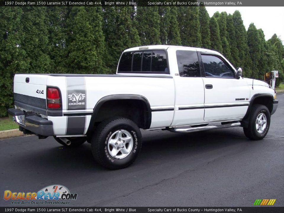 1997 Dodge Ram 1500 Laramie SLT Extended Cab 4x4 Bright White / Blue Photo #19