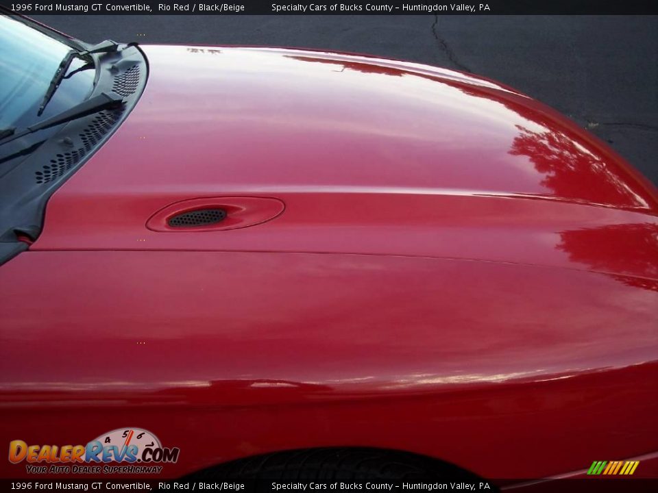 1996 Ford Mustang GT Convertible Rio Red / Black/Beige Photo #7