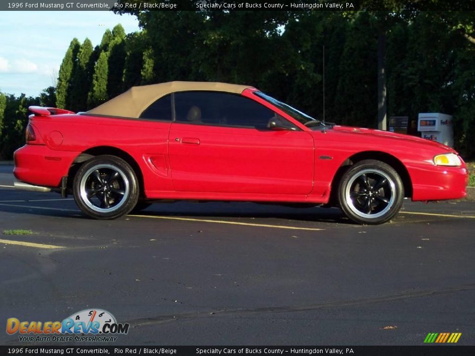 1996 Ford Mustang GT Convertible Rio Red / Black/Beige Photo #15