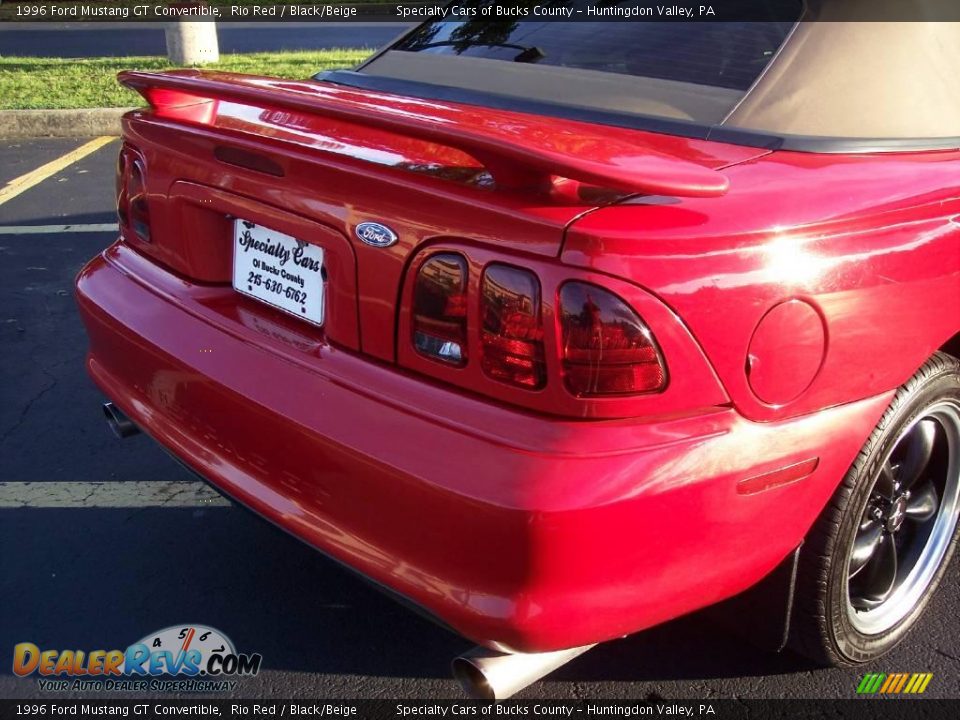 1996 Ford Mustang GT Convertible Rio Red / Black/Beige Photo #17
