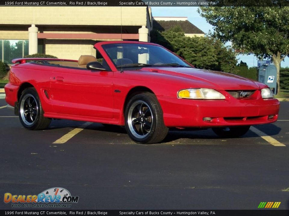 1996 Ford Mustang GT Convertible Rio Red / Black/Beige Photo #25