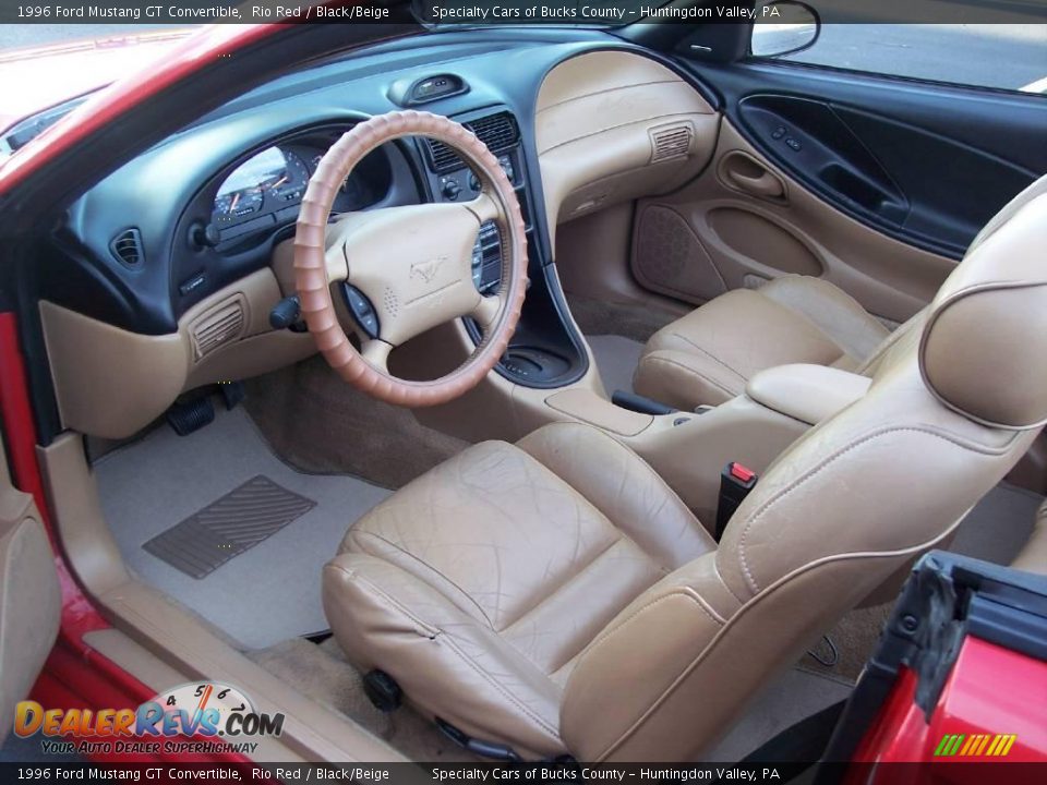 1996 Ford Mustang GT Convertible Rio Red / Black/Beige Photo #26