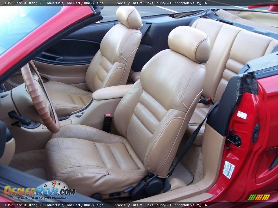 1996 Ford Mustang GT Convertible Rio Red / Black/Beige Photo #28