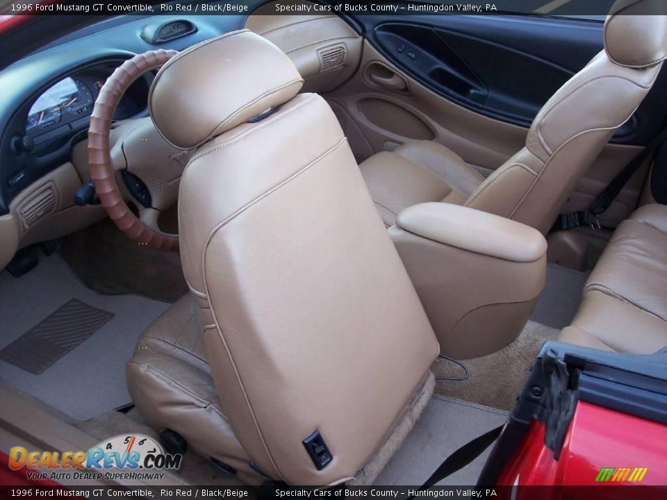 1996 Ford Mustang GT Convertible Rio Red / Black/Beige Photo #31