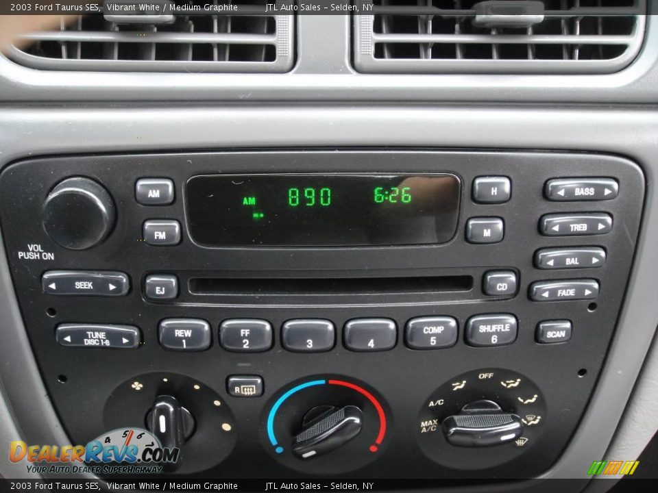 2003 Ford Taurus SES Vibrant White / Medium Graphite Photo #14