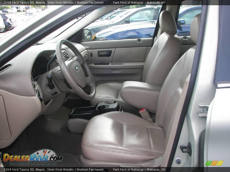 2004 Ford Taurus SEL Wagon Silver Frost Metallic / Medium Parchment Photo #5