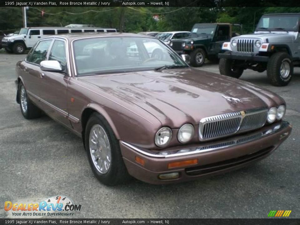 1995 Jaguar XJ Vanden Plas Rose Bronze Metallic / Ivory Photo #2