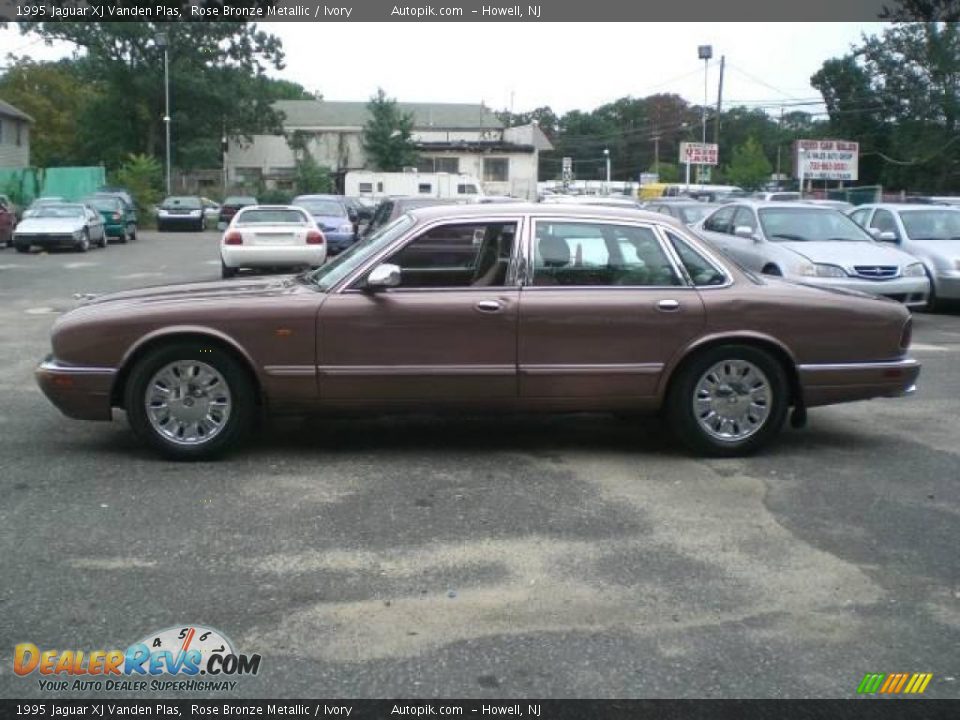 1995 Jaguar XJ Vanden Plas Rose Bronze Metallic / Ivory Photo #4