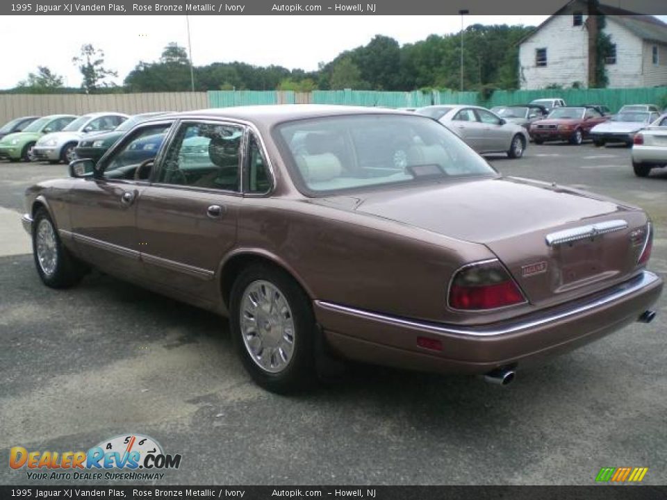 1995 Jaguar XJ Vanden Plas Rose Bronze Metallic / Ivory Photo #5