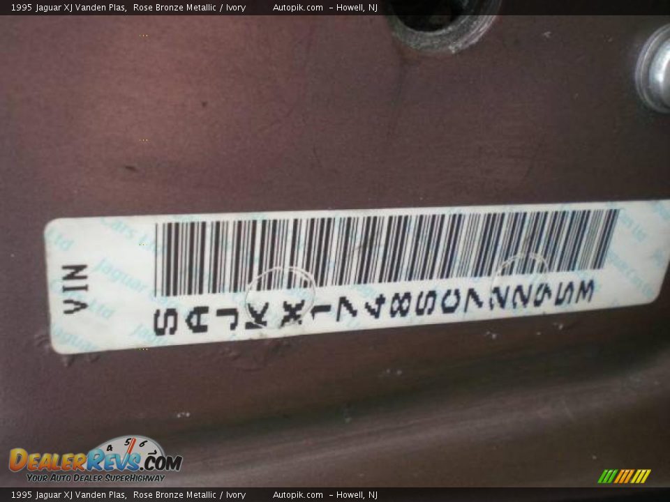 1995 Jaguar XJ Vanden Plas Rose Bronze Metallic / Ivory Photo #15