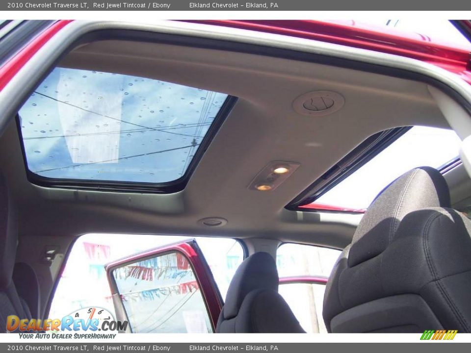 2010 Chevrolet Traverse LT Red Jewel Tintcoat / Ebony Photo #32