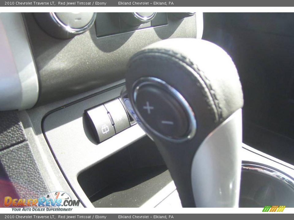 2010 Chevrolet Traverse LT Red Jewel Tintcoat / Ebony Photo #34