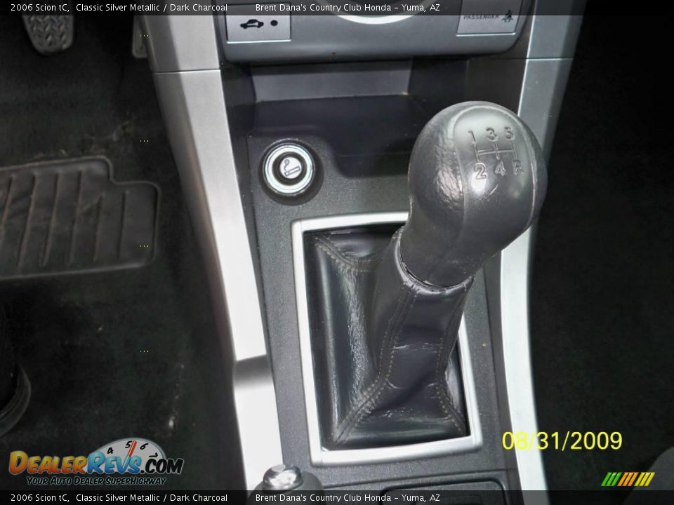 2006 Scion tC Classic Silver Metallic / Dark Charcoal Photo #12