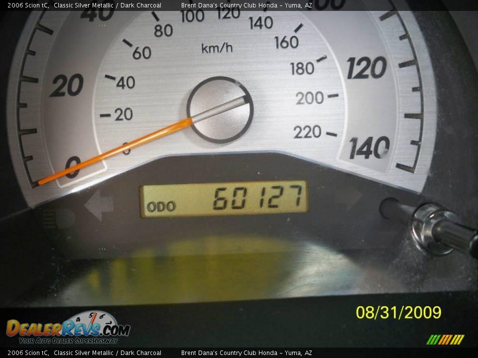 2006 Scion tC Classic Silver Metallic / Dark Charcoal Photo #14