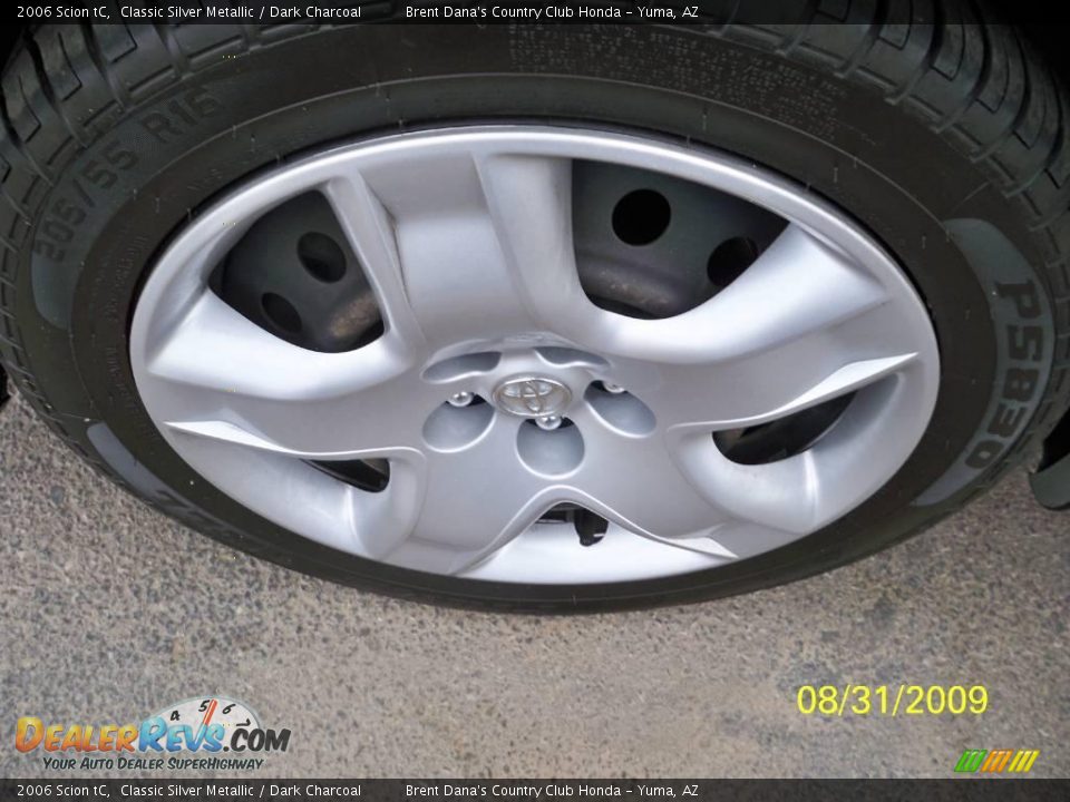2006 Scion tC Classic Silver Metallic / Dark Charcoal Photo #16