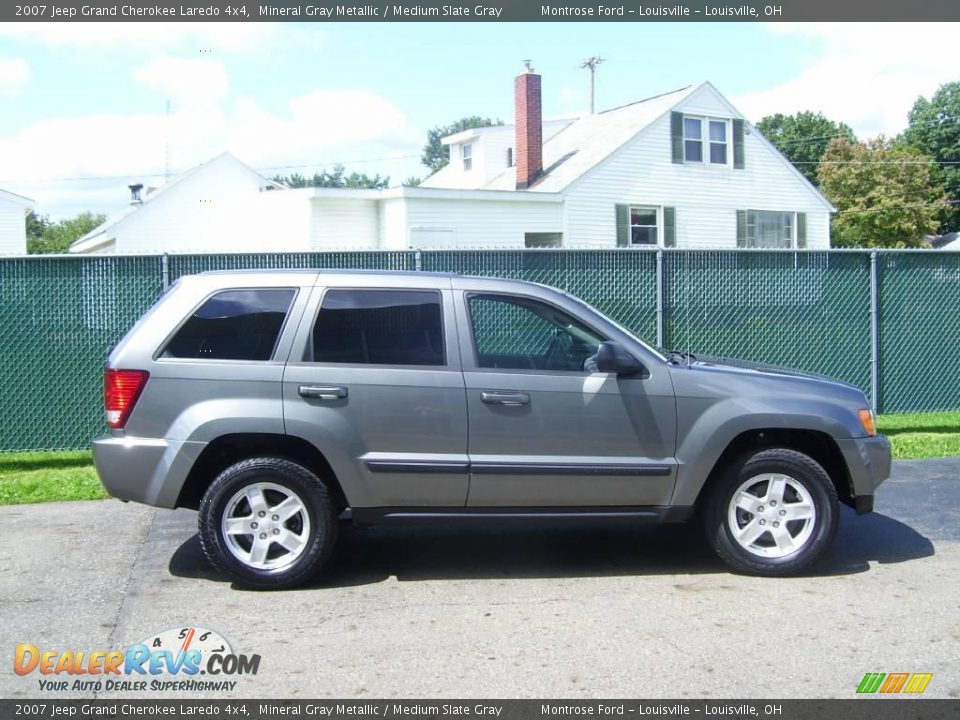2007 Jeep Grand Cherokee Laredo 4x4 Mineral Gray Metallic / Medium Slate Gray Photo #3