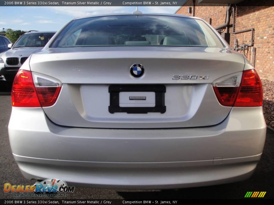 2006 BMW 3 Series 330xi Sedan Titanium Silver Metallic / Grey Photo #5