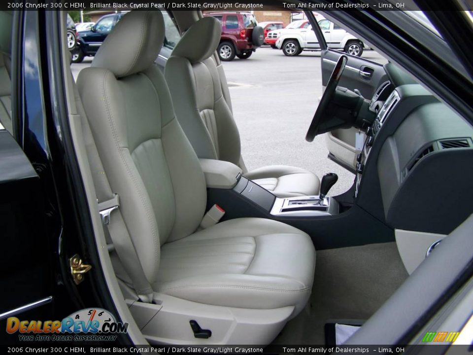 2006 Chrysler 300 C HEMI Brilliant Black Crystal Pearl / Dark Slate Gray/Light Graystone Photo #12