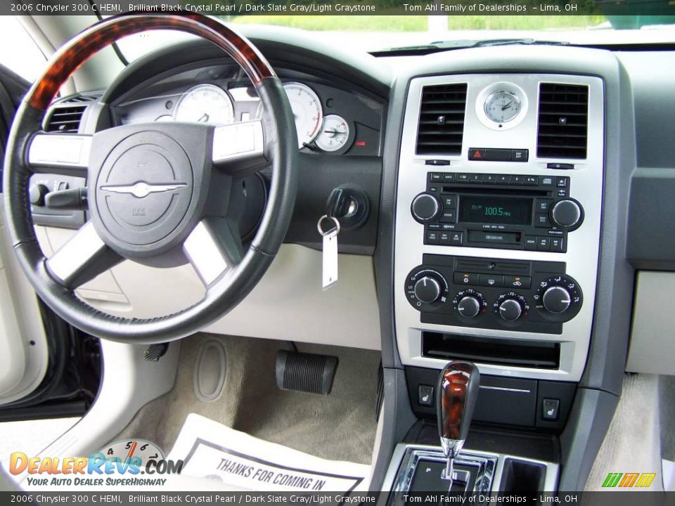 2006 Chrysler 300 C HEMI Brilliant Black Crystal Pearl / Dark Slate Gray/Light Graystone Photo #13