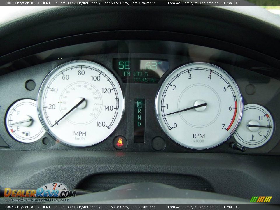 2006 Chrysler 300 C HEMI Brilliant Black Crystal Pearl / Dark Slate Gray/Light Graystone Photo #16