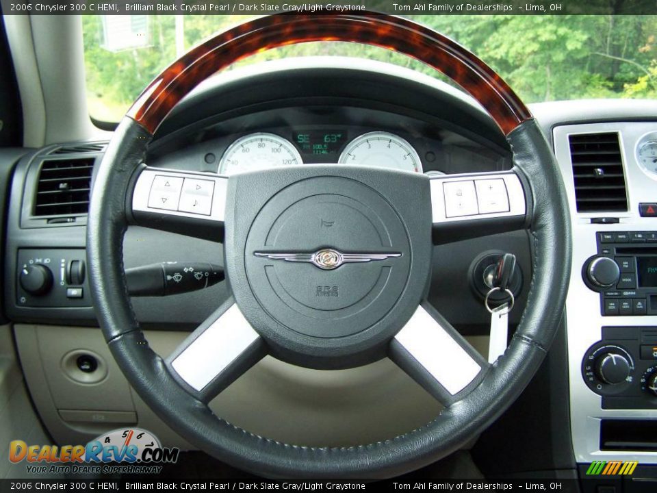 2006 Chrysler 300 C HEMI Brilliant Black Crystal Pearl / Dark Slate Gray/Light Graystone Photo #17