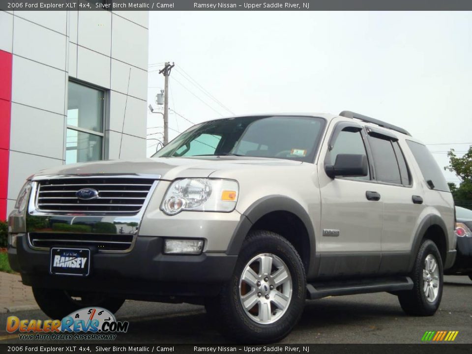 2006 Ford Explorer XLT 4x4 Silver Birch Metallic / Camel Photo #3