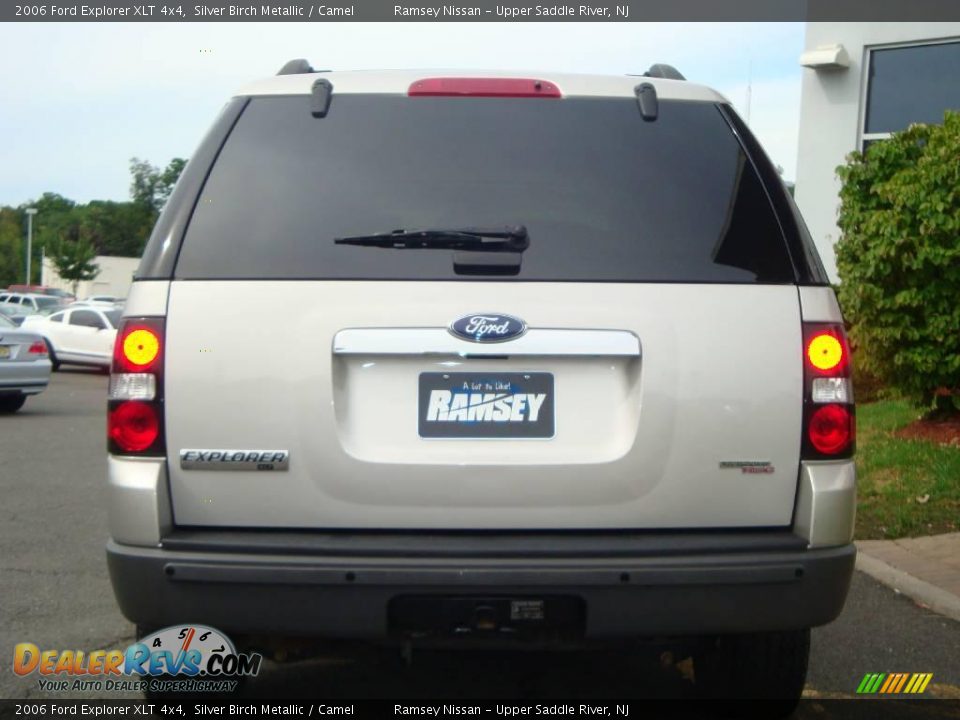 2006 Ford Explorer XLT 4x4 Silver Birch Metallic / Camel Photo #9