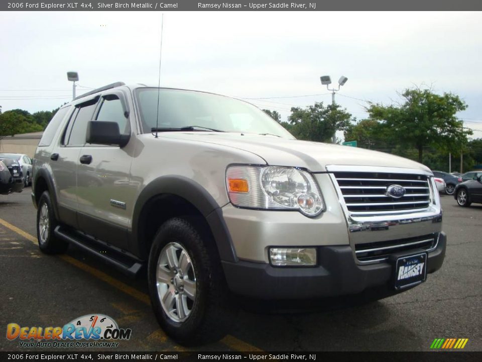 2006 Ford Explorer XLT 4x4 Silver Birch Metallic / Camel Photo #14