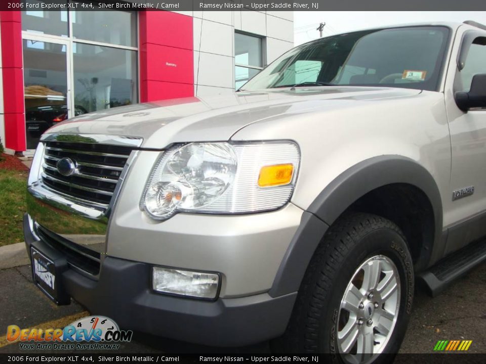 2006 Ford Explorer XLT 4x4 Silver Birch Metallic / Camel Photo #16