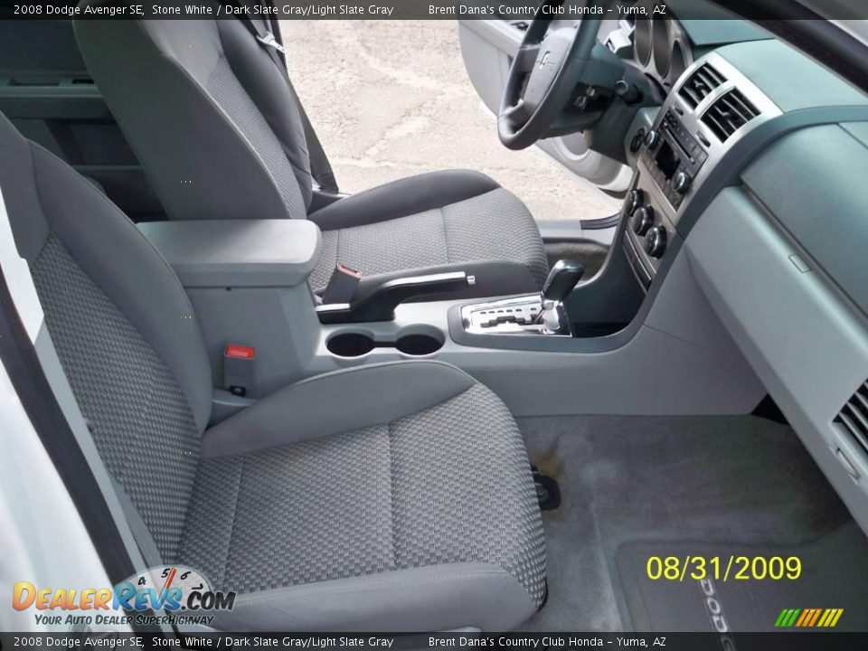 2008 Dodge Avenger SE Stone White / Dark Slate Gray/Light Slate Gray Photo #9