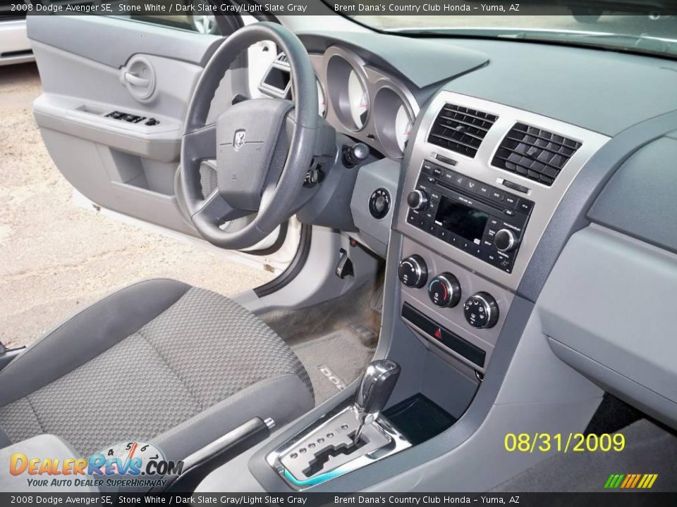 2008 Dodge Avenger SE Stone White / Dark Slate Gray/Light Slate Gray Photo #11